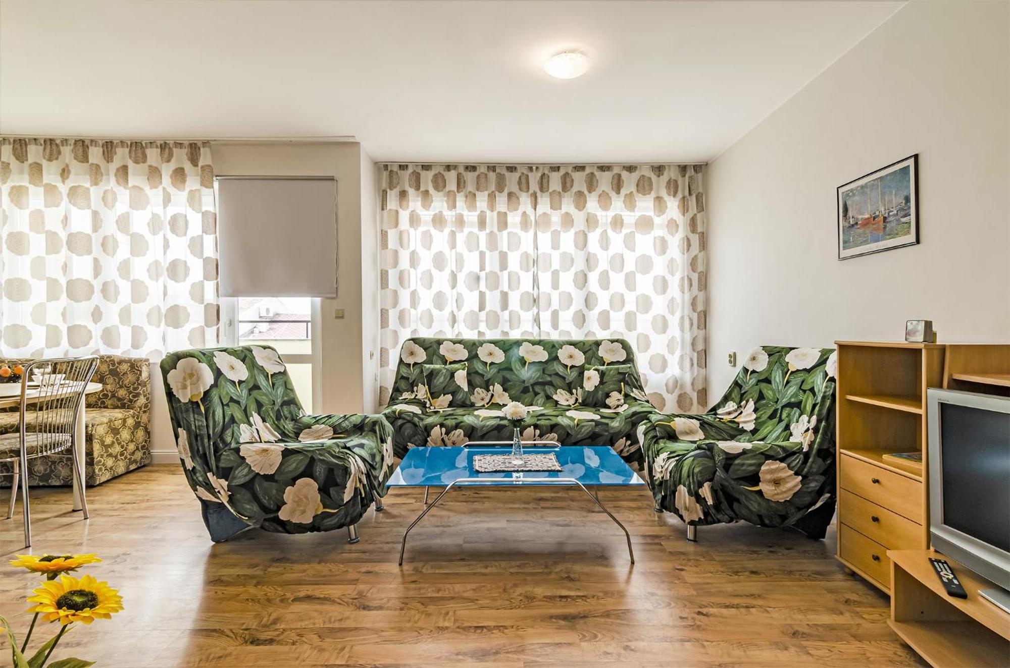 Morska Sirena Apartment Warna Exterior foto