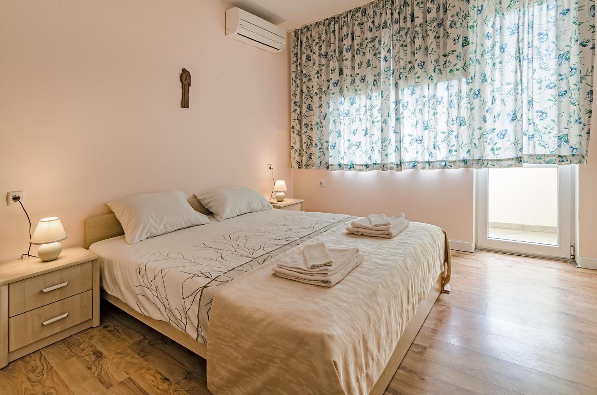 Morska Sirena Apartment Warna Exterior foto